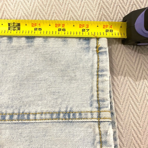 Universal Threads High Rise Slim Straight Denim         Size 10 (30R) - Picture 11 of 11